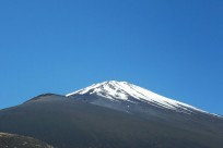 双子山から富士山頂を眺める
