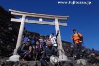 日本環境マネジメント㈱様（富士登山研修1）