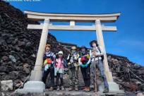 富士登山シャイニングツアー