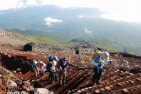 富士登山シャイニングツアー