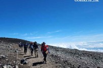 富士登山シャイニングツアー（１泊２日）