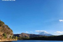 星のや富士様　「樹海溶岩ハイキング」